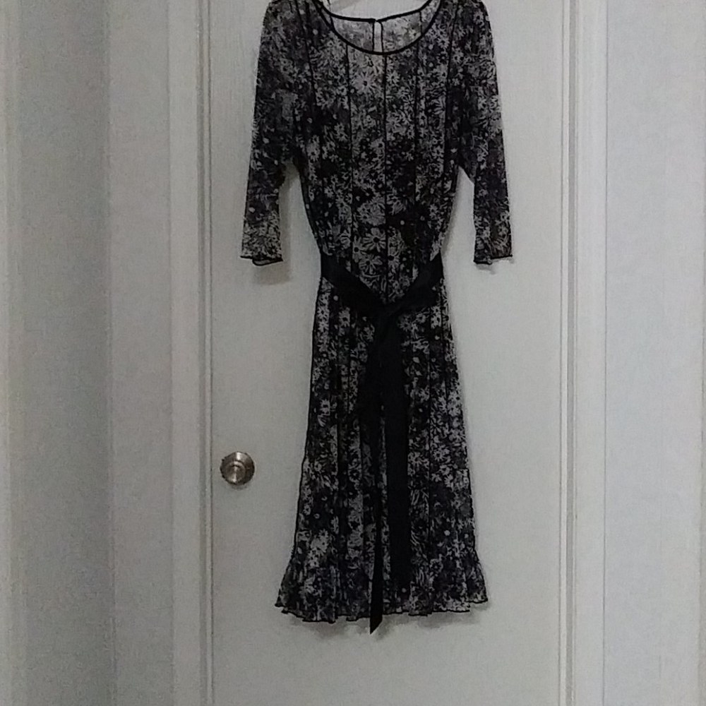 Women's dress